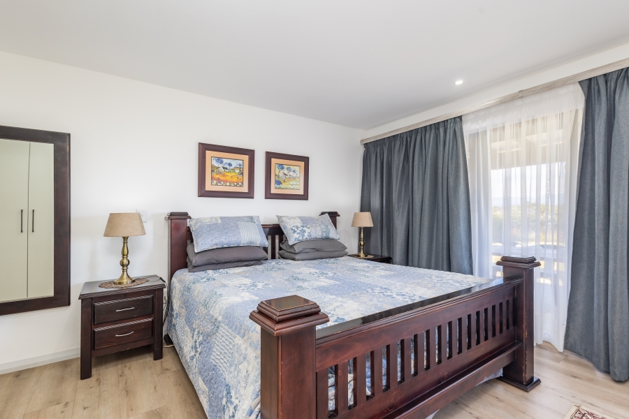 4 Bedroom Property for Sale in Baron View Western Cape